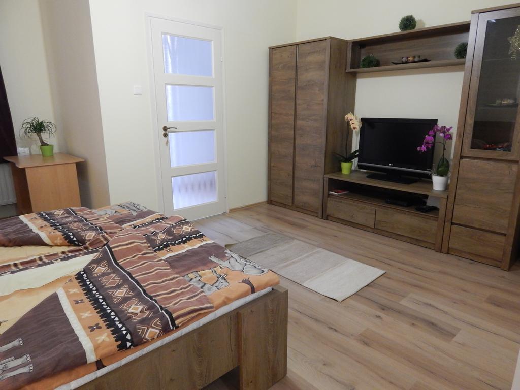 Apartamento Csillagvirág Apartman Mosonmagyaróvár Exterior foto